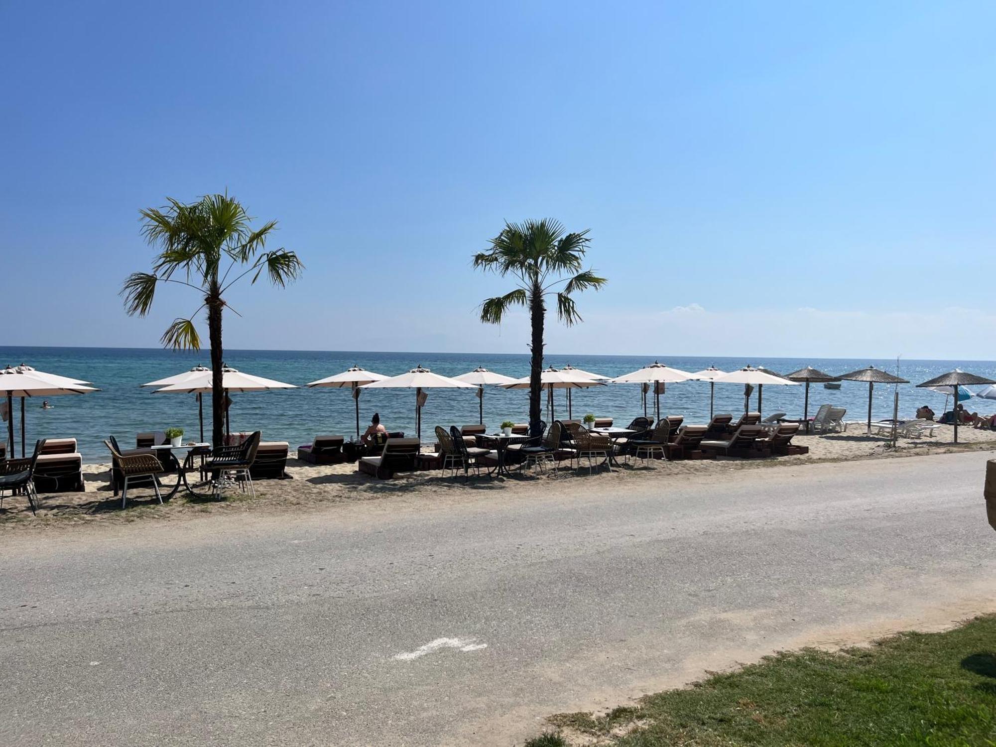 Okkio Sea View Apartment Vergia Екстериор снимка