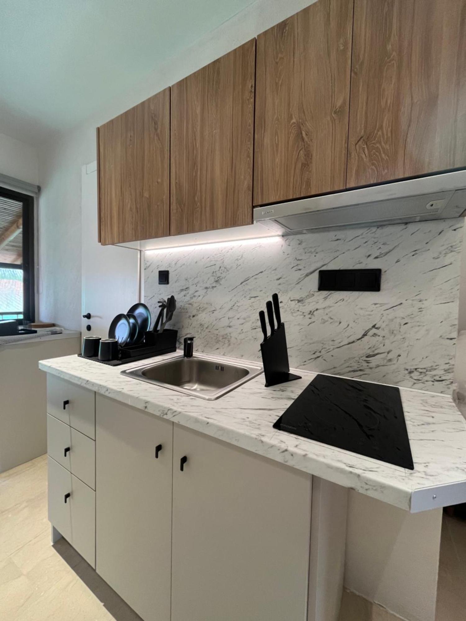 Okkio Sea View Apartment Vergia Екстериор снимка