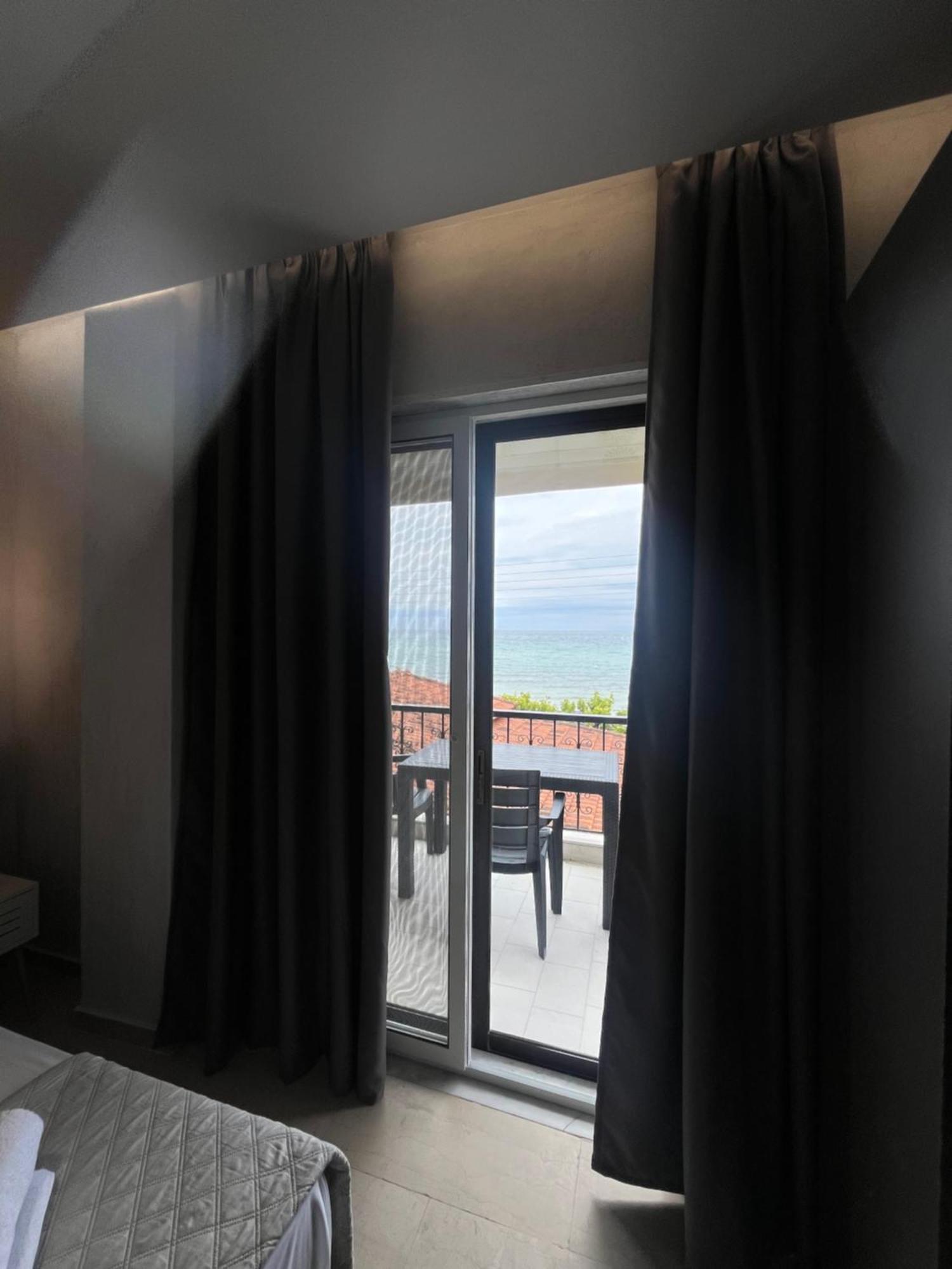 Okkio Sea View Apartment Vergia Екстериор снимка